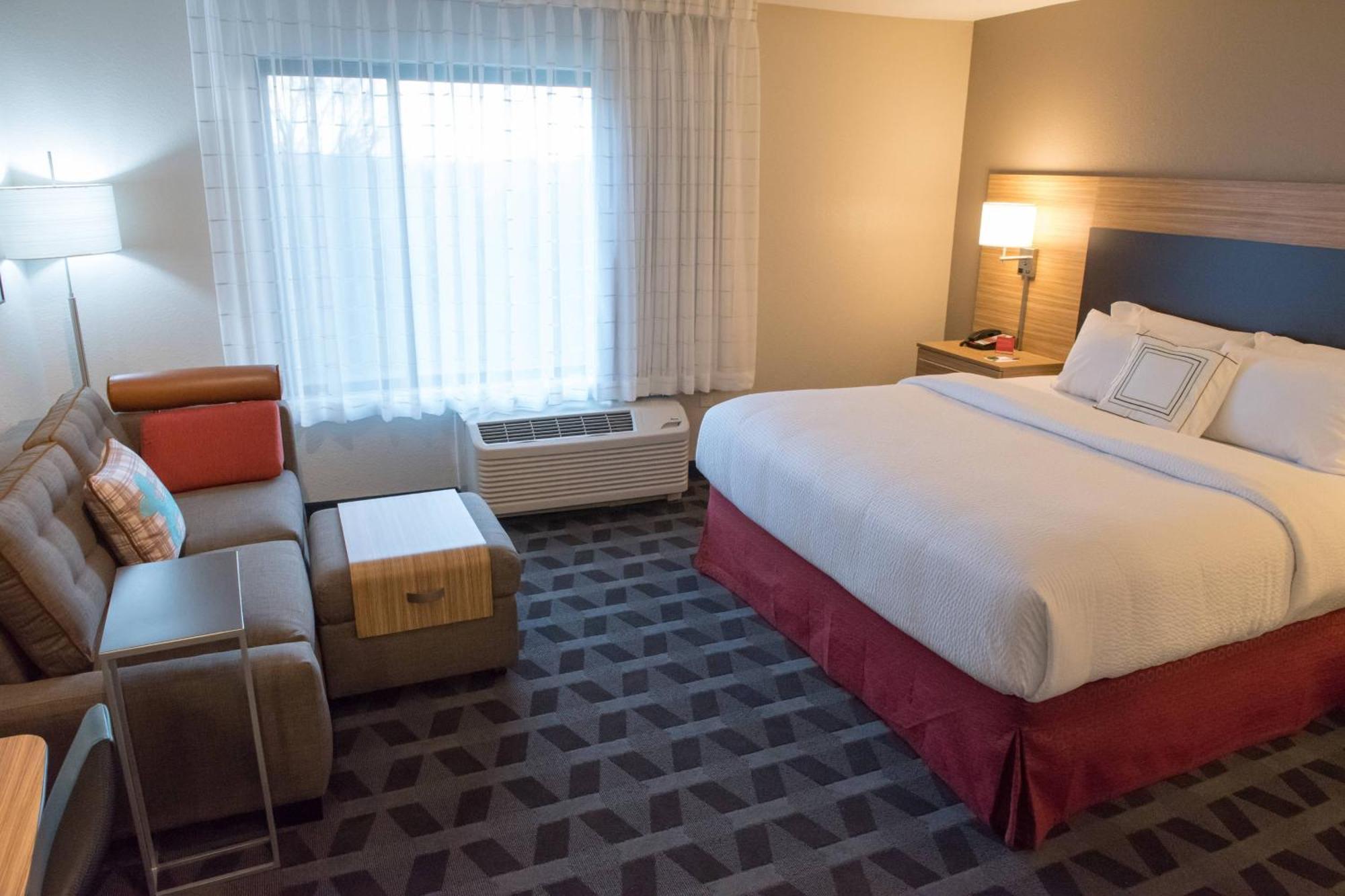 Towneplace Suites By Marriott Battle Creek Exterior foto