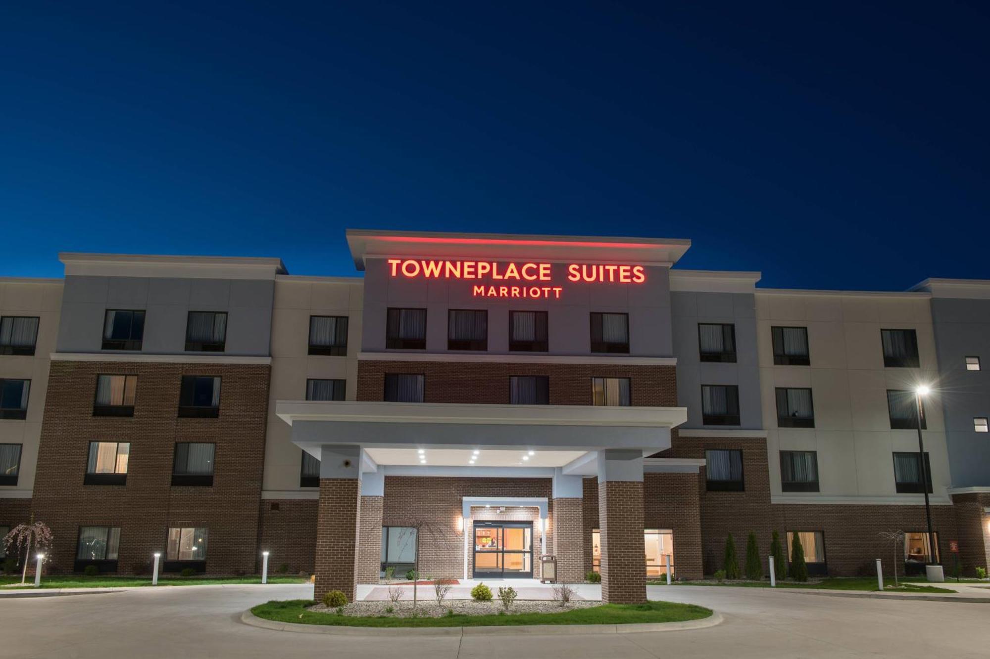 Towneplace Suites By Marriott Battle Creek Exterior foto